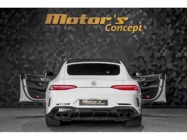 Mercedes-Benz AMG GT view 5