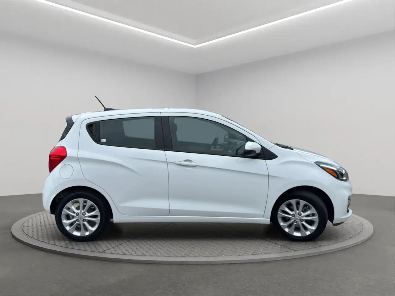 Chevrolet Spark снимка Chevrolet Spark
