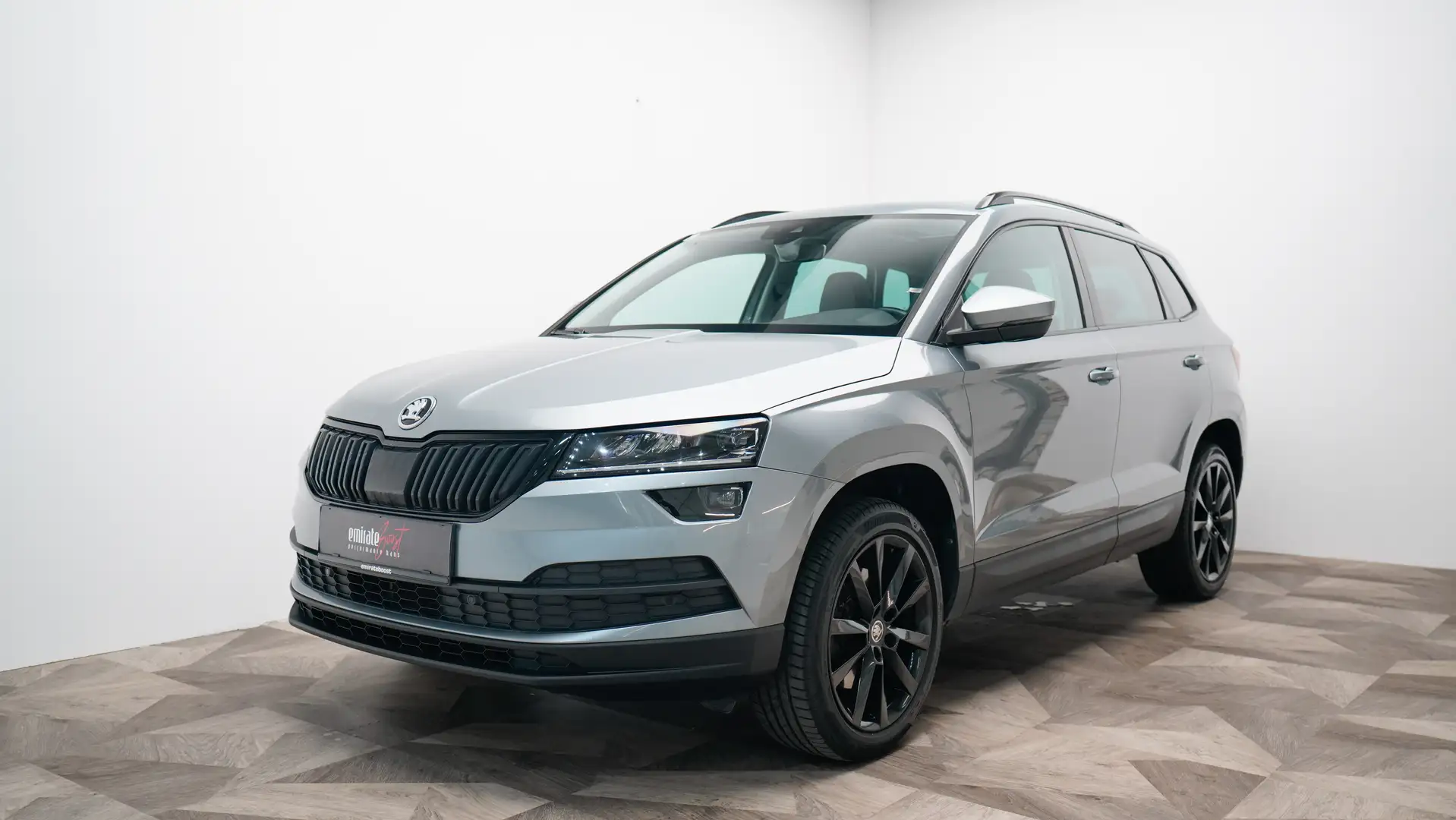 Skoda Karoq Style*DSG*Pano*LED*AHK*Finanzierung* Gris - 1