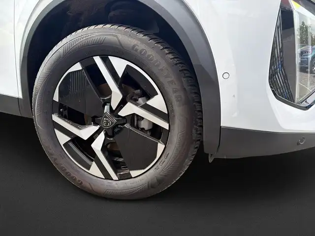 Peugeot 2008 view 9