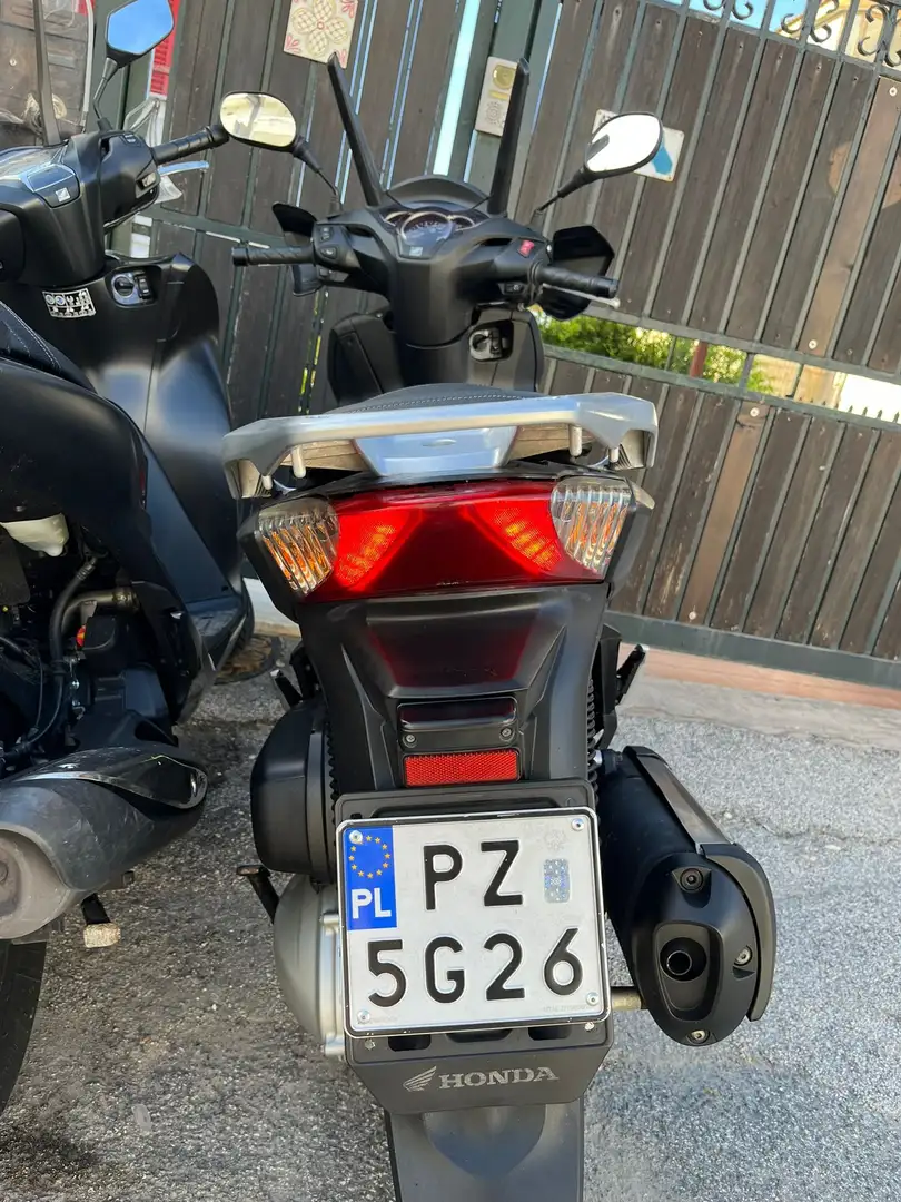 Honda SH 300 ABS Noir - 2