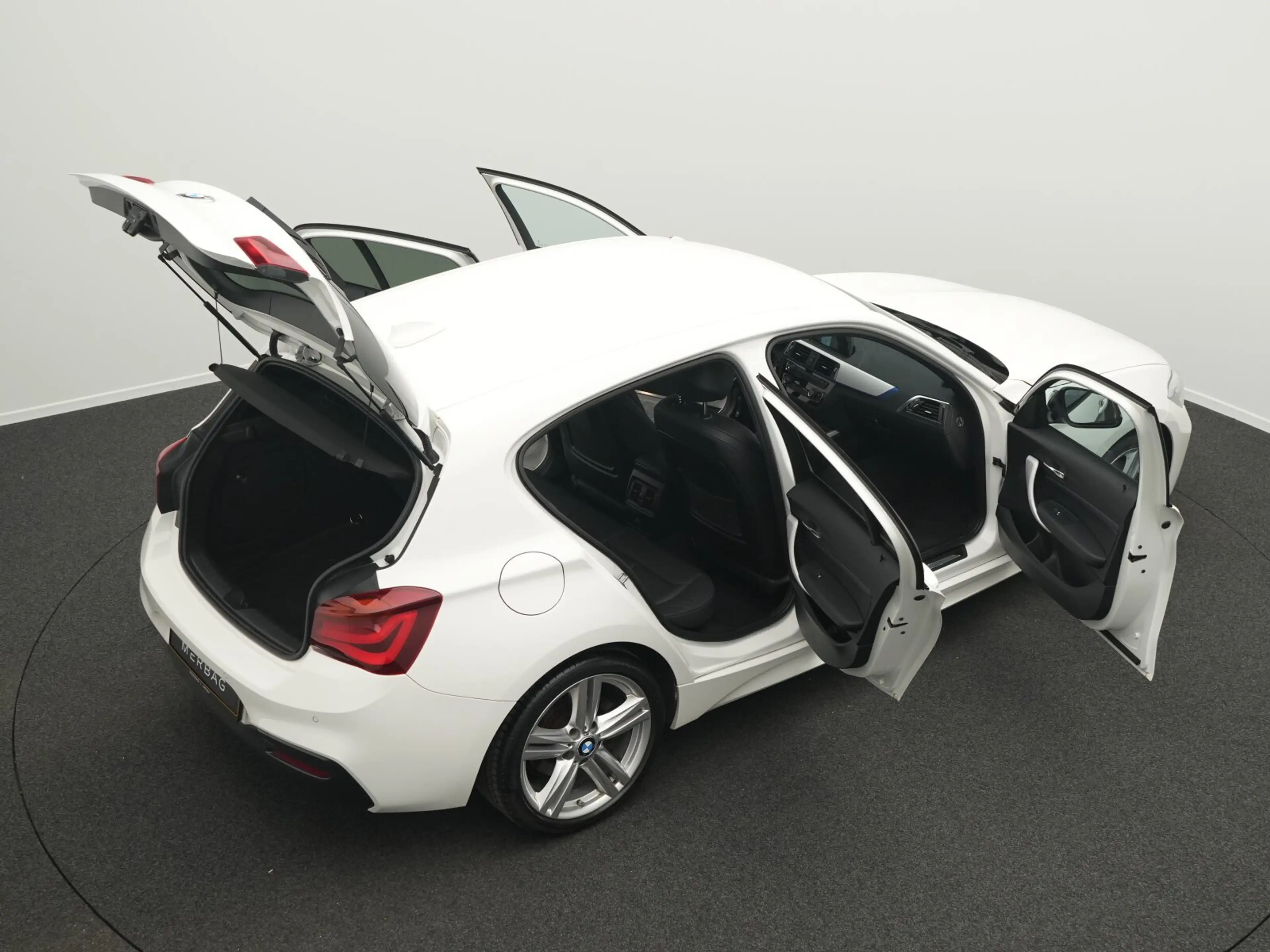BMW 125 125 i Edition M Sport Shadow — photo 15