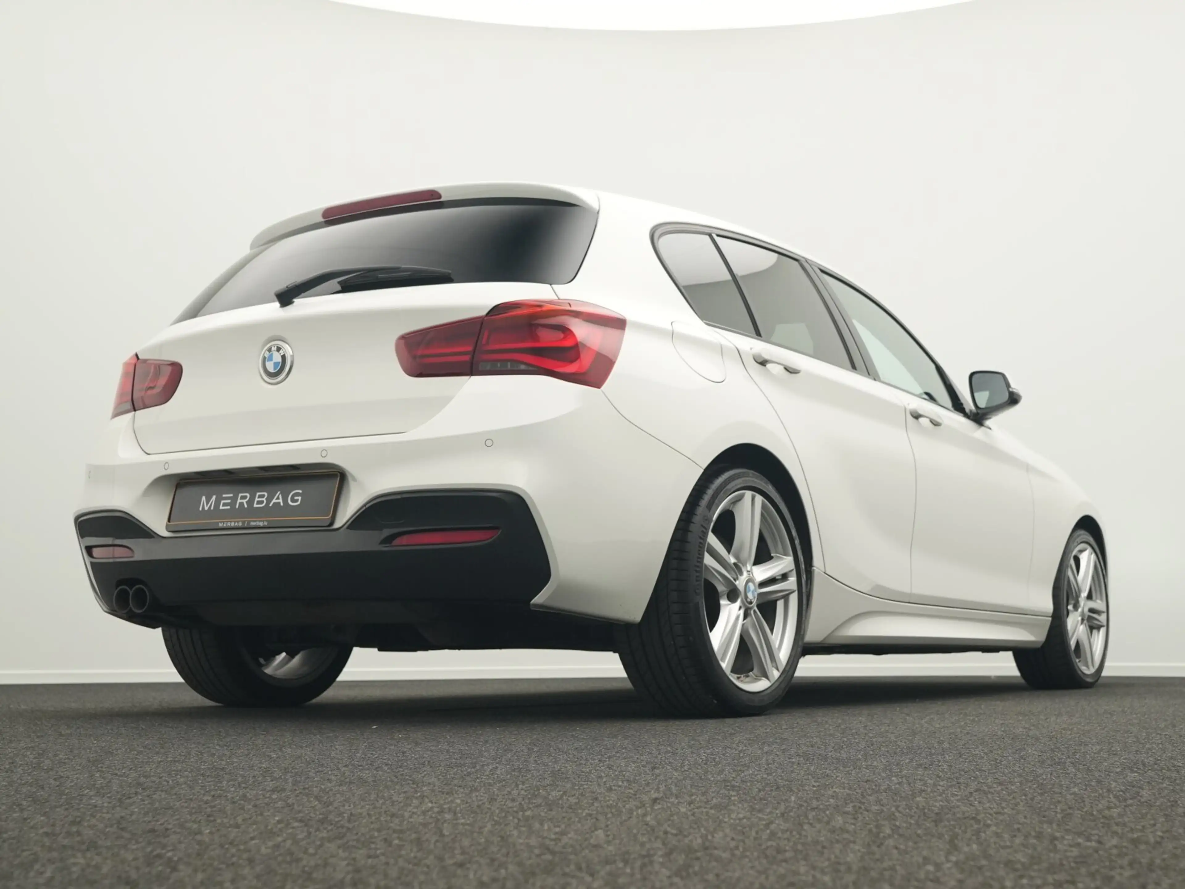 BMW 125 125 i Edition M Sport Shadow — photo 11