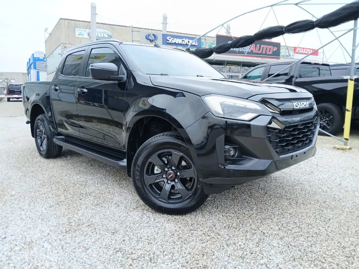 Isuzu D-Max N60 1.9 aut. Crew Nitro Sport N1 5 anni garanzia Nero - 2