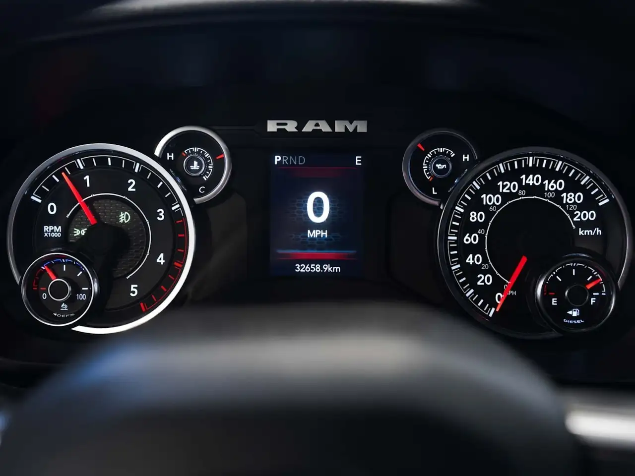 RAM 3500 снимка RAM 3500