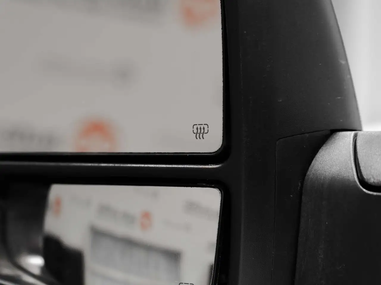 RAM 3500 снимка RAM 3500