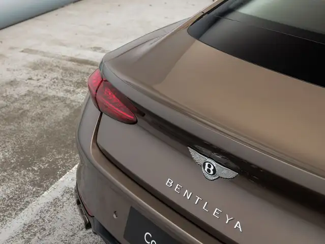 Bentley Continental GT Azure V8 Hybrid Ansicht 8