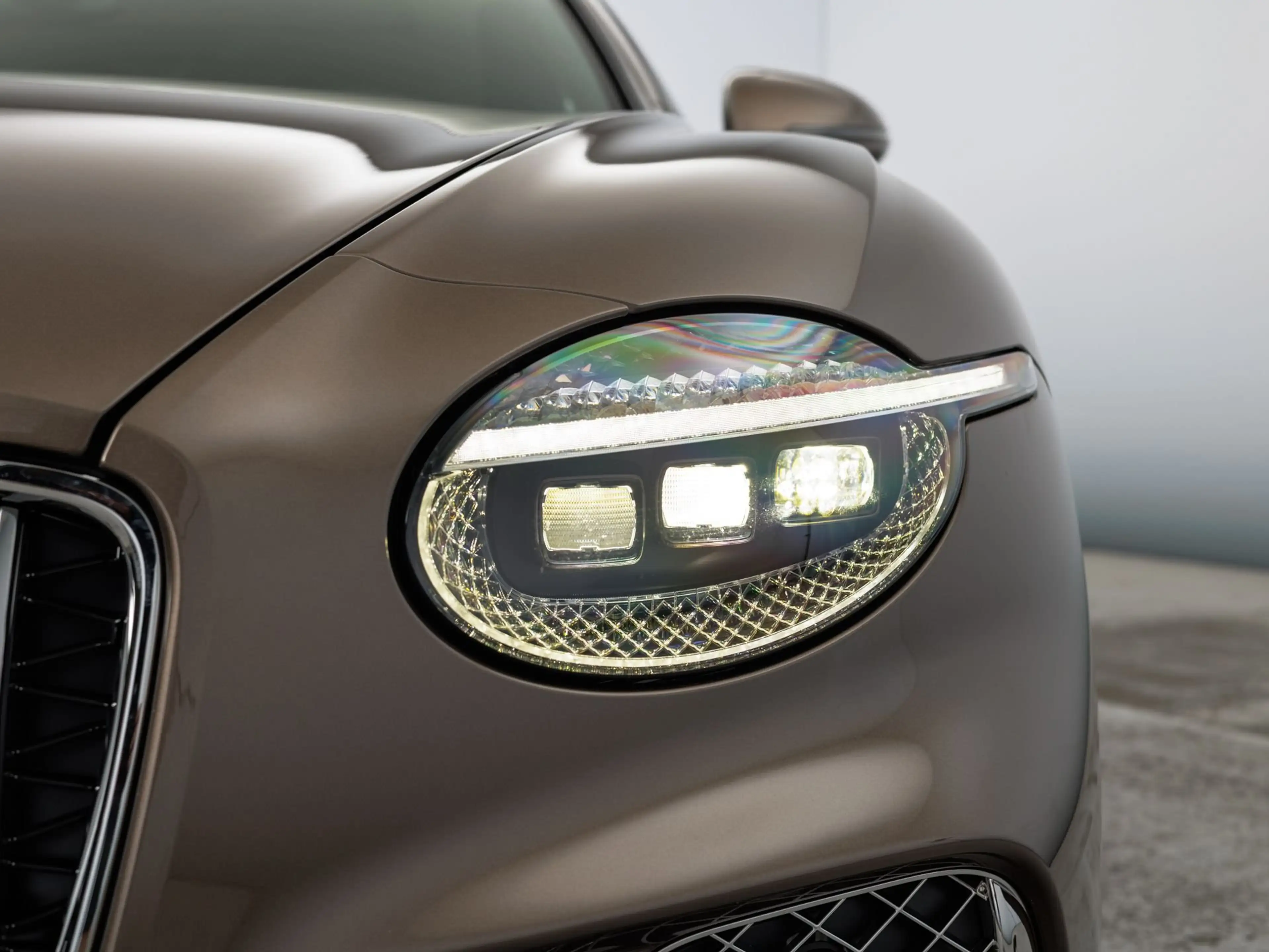 Bentley Continental GT Azure V8 Hybrid — photo 13