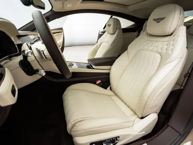 Bentley Continental GT Azure V8 Hybrid Ansicht 21