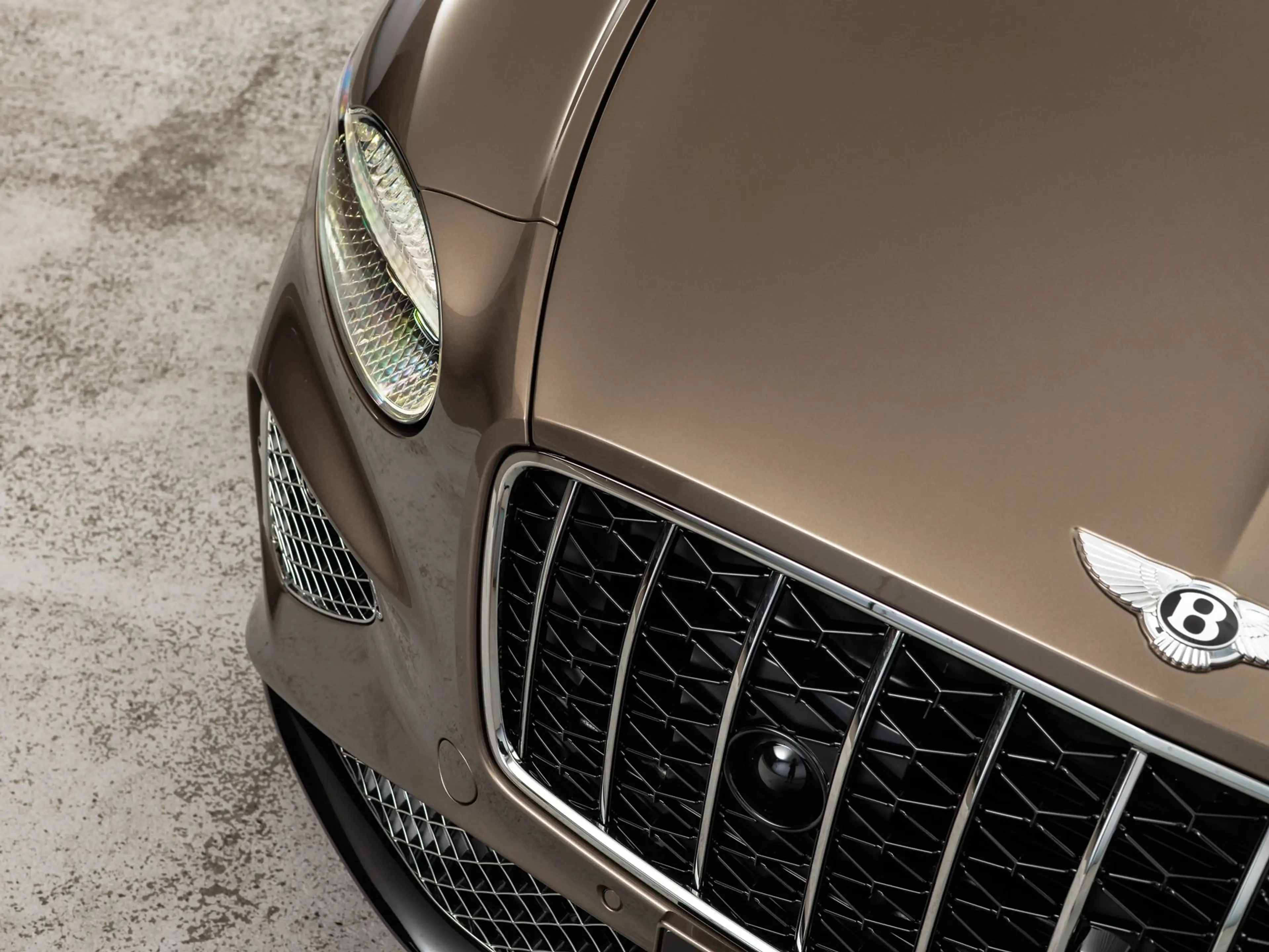 Bentley Continental GT Azure V8 Hybrid — photo 11