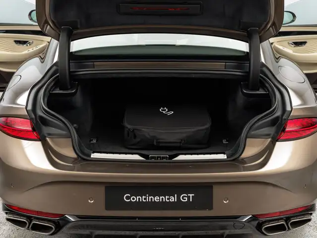 Bentley Continental GT Azure V8 Hybrid Ansicht 36