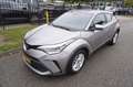 Toyota C-HR 1.8 Hybrid 122pk CVT Active Apple Carplay Parkeer Grijs - thumbnail 3