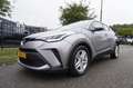 Toyota C-HR 1.8 Hybrid 122pk CVT Active Apple Carplay Parkeer Grijs - thumbnail 1