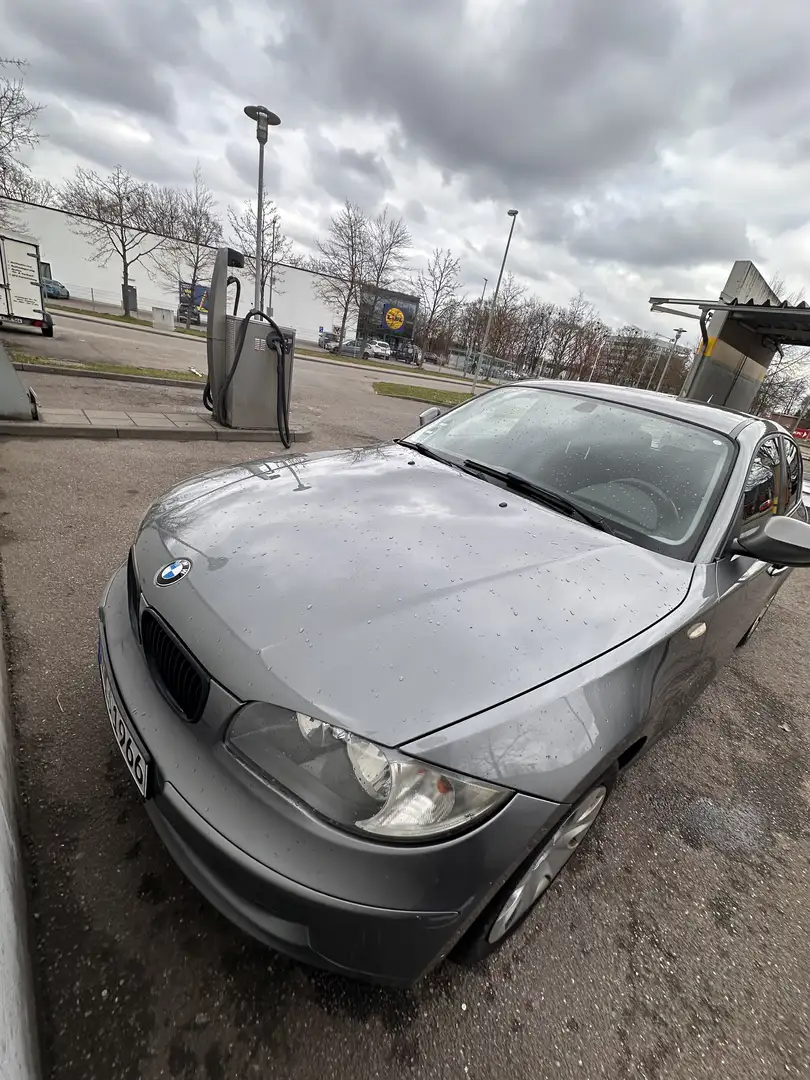 BMW 118 118d Grau - 2