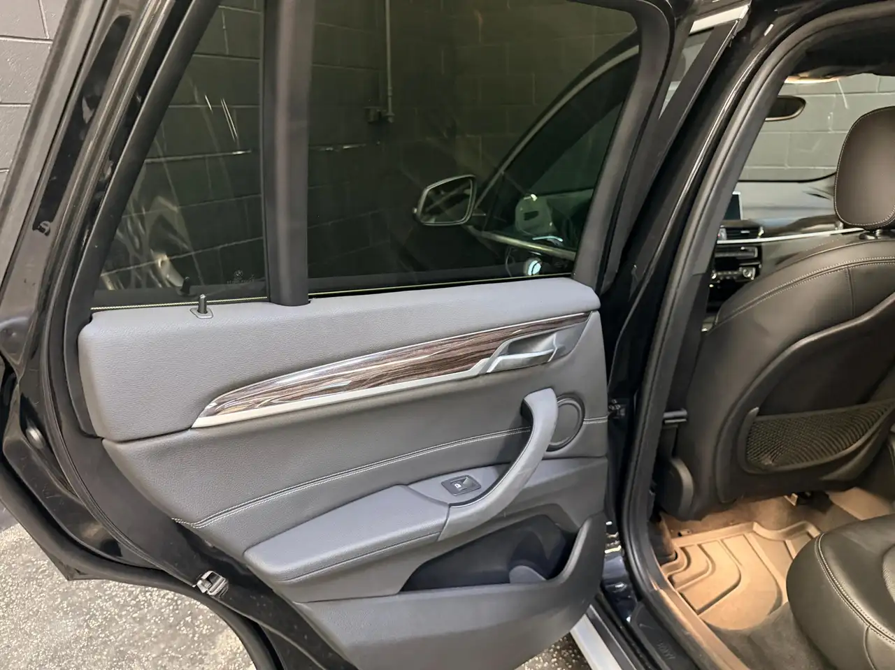 BMW X1 снимка BMW X1