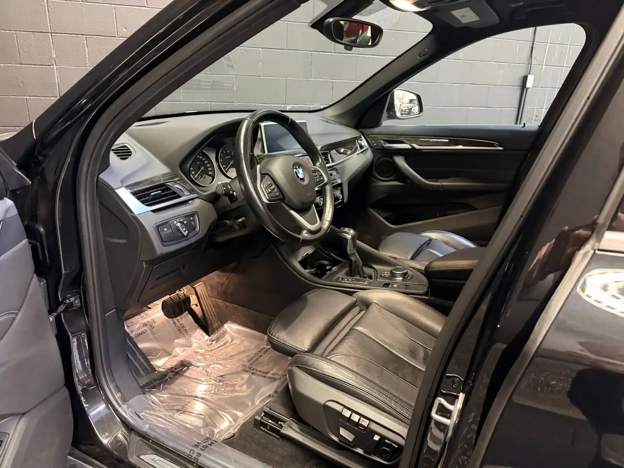 BMW X1 снимка BMW X1