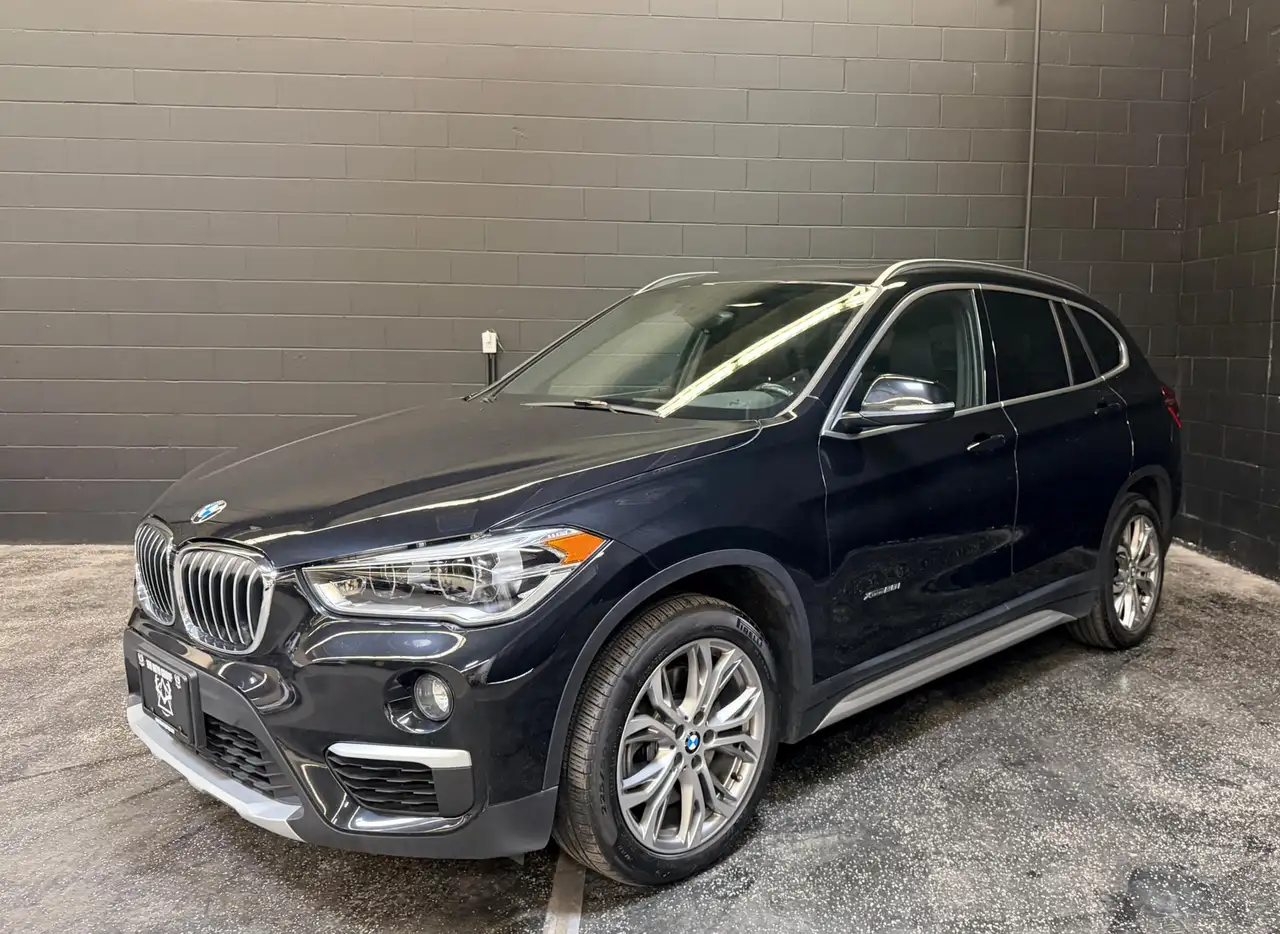 BMW X1 снимка BMW X1