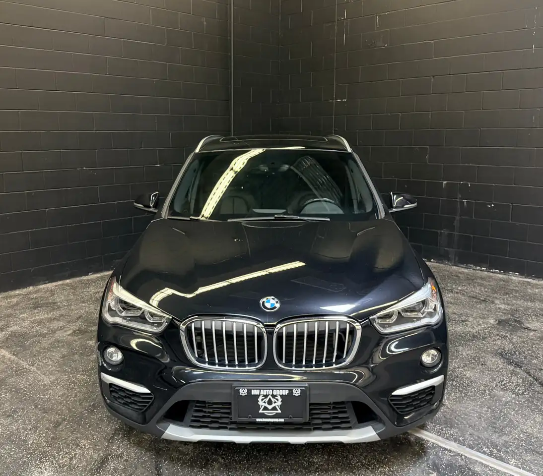 BMW X1 снимка BMW X1