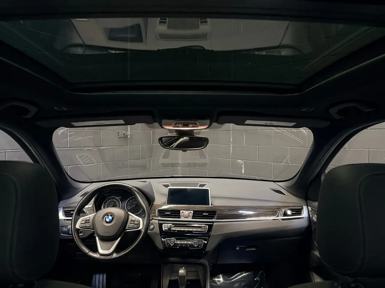 BMW X1 снимка BMW X1