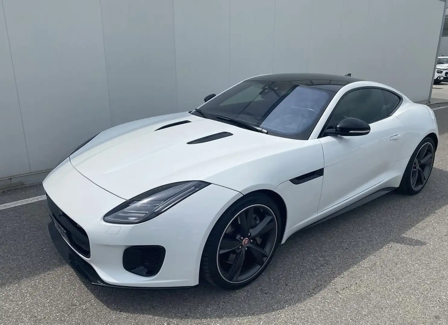 Jaguar F-Type Coupe 2.0 i4 R-Dynamic rwd 300cv auto - 1