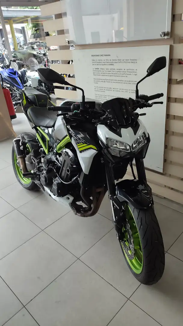Kawasaki Z 900 Blanc - 2