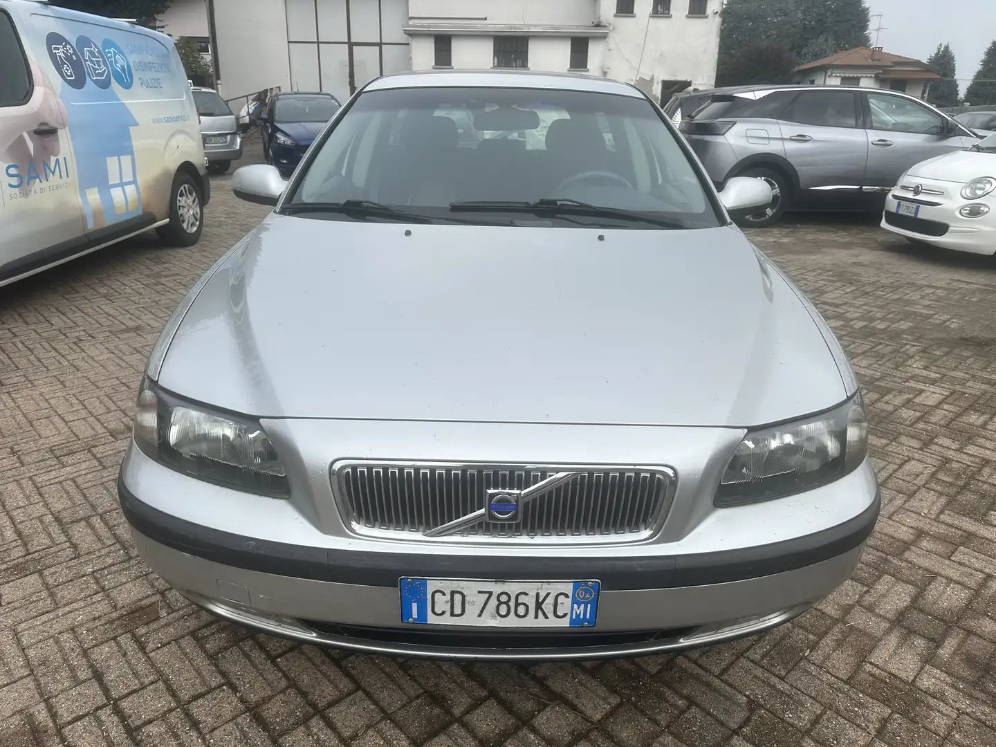 Volvo V70 2.4 Optima bi-fuel Gpl revisionato Argento - 2
