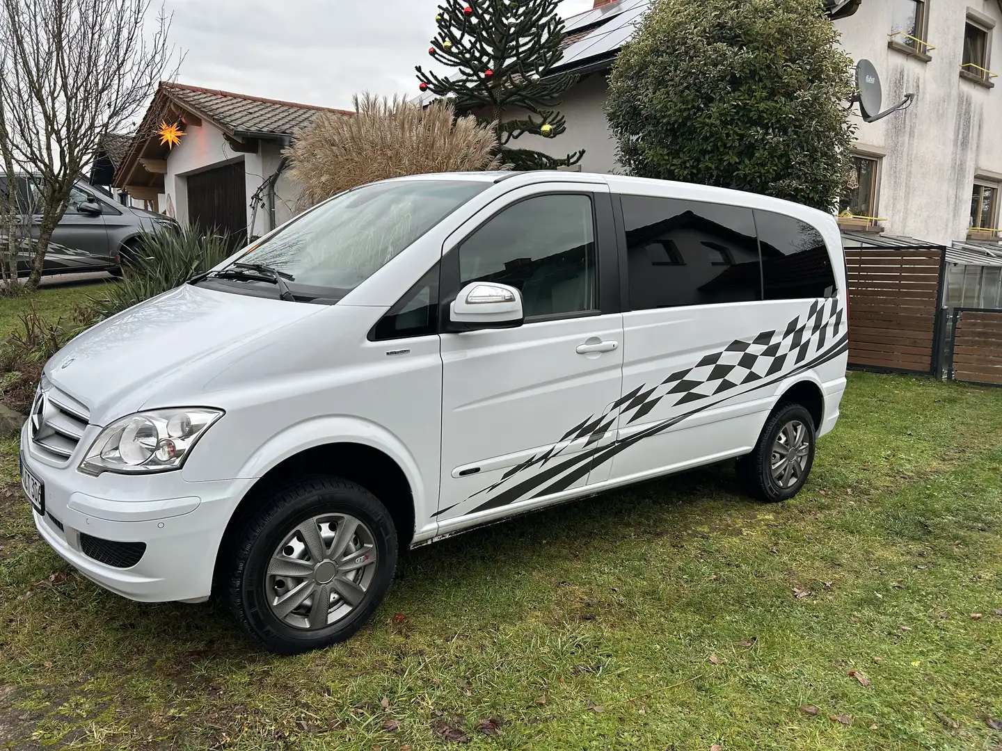 Mercedes-Benz Viano 2.2 CDI DPF kompakt 4Matic Automatik Trend Alb - 1