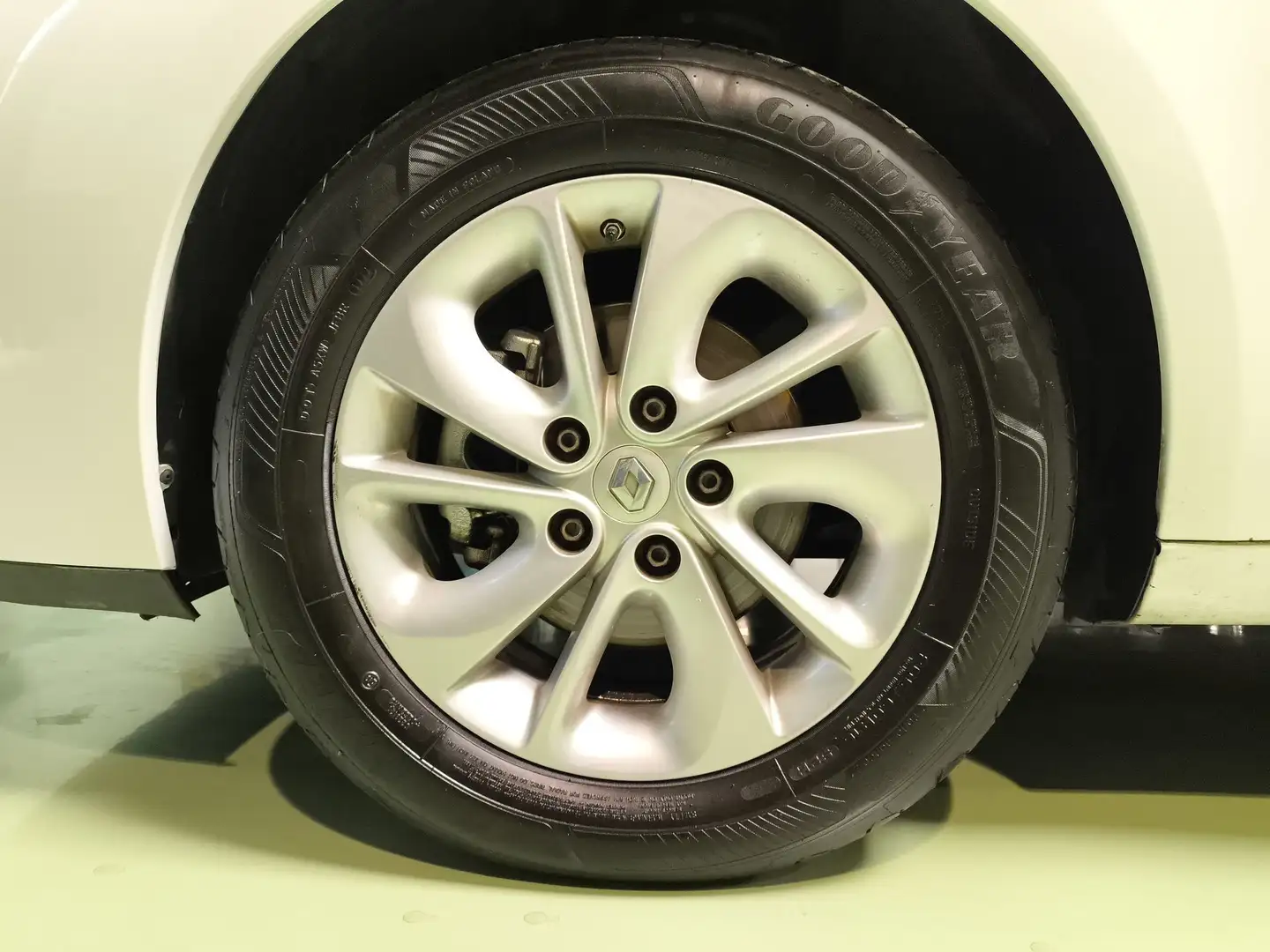 Renault Fluence 1.6 Limited Bianco - 2