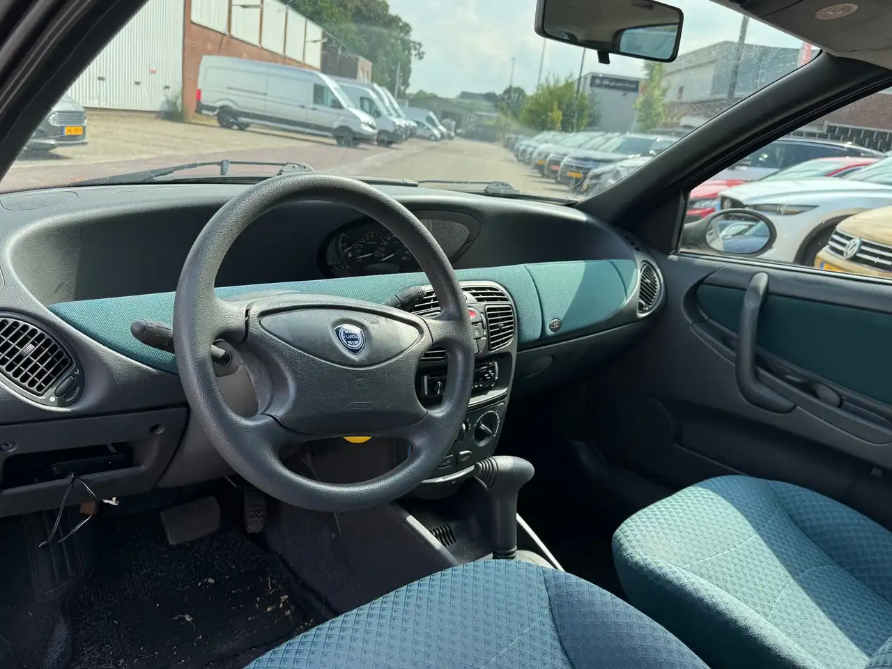 Lancia Ypsilon 1.2 LS ECVT automaat 01.08.27 apk, foto 10