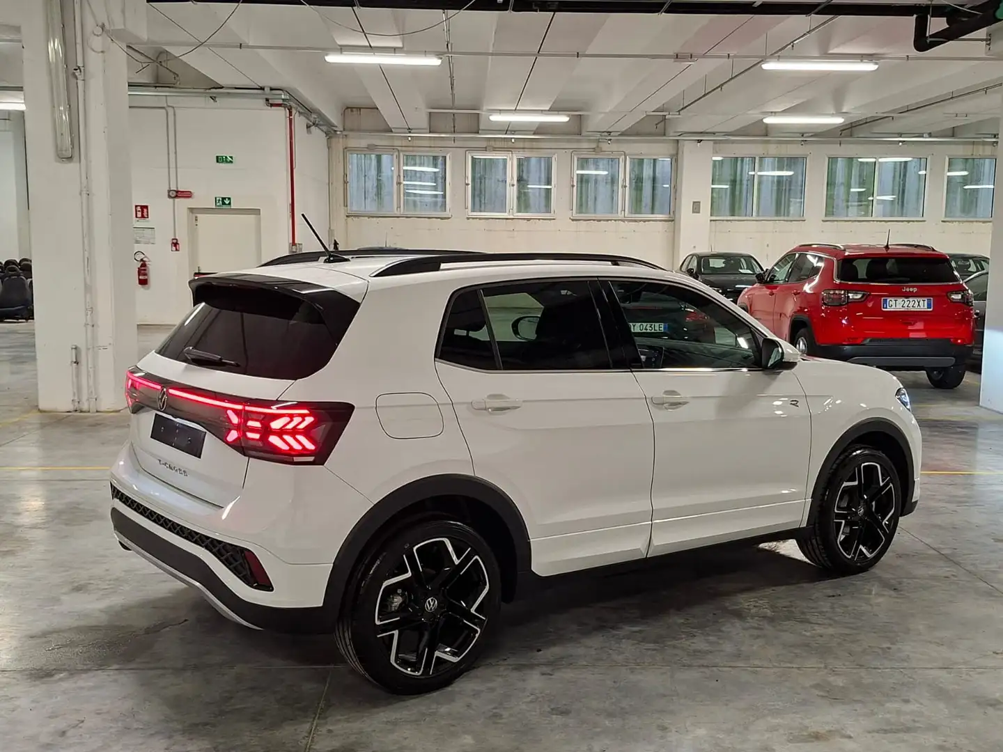 Volkswagen T-Cross 1000 TSI 116CV R-Line Plus ***Km. Zero*** Bianco - 2