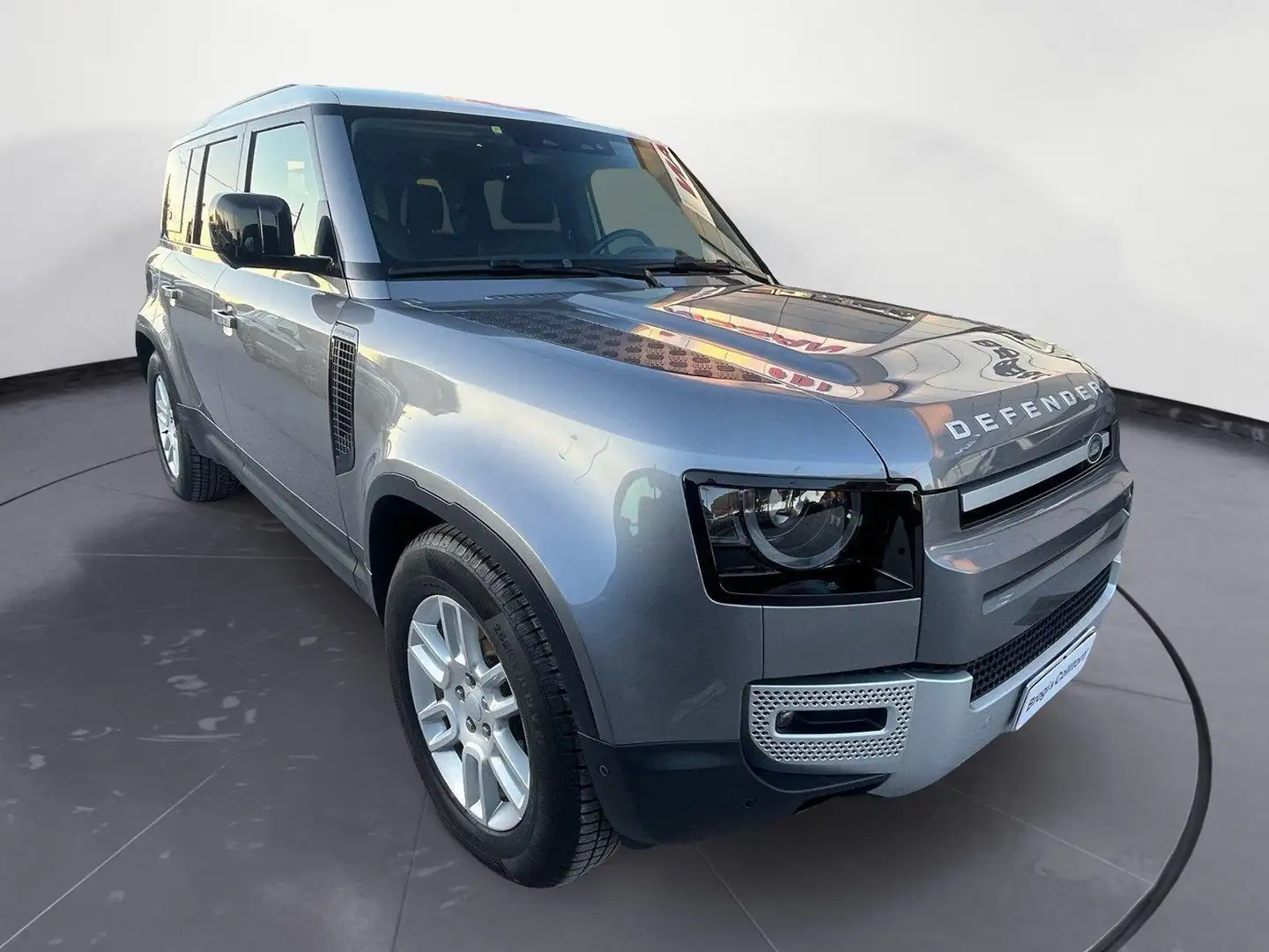 Land Rover Defender 110 3.0 I6 MHEV SE AWD Auto Grigio - 1