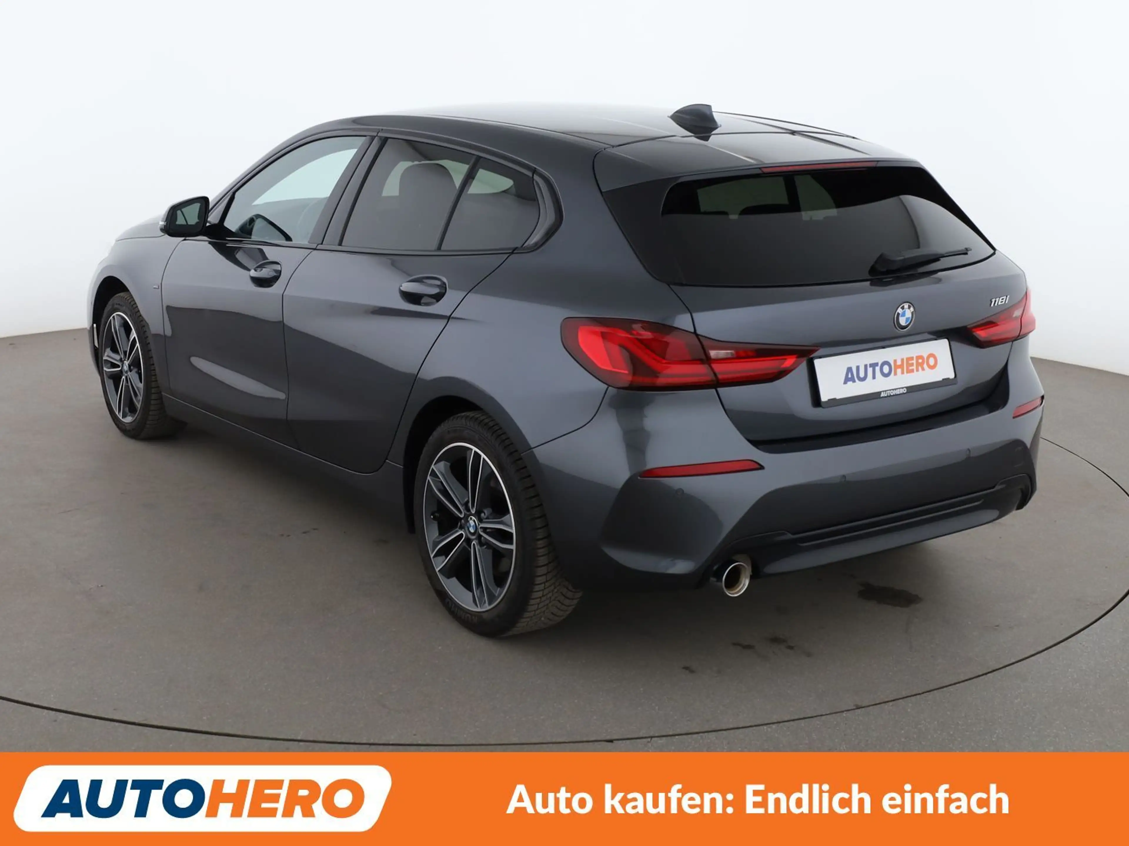 BMW 118 118i Sport Line Aut.*HEADUP*LED*TEMPO*PDC*SHZ*BT* — photo 4