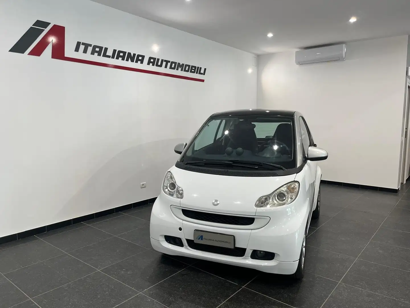 smart forTwo Fortwo II 2007 1.0 mhd White 71cv Wit - 1