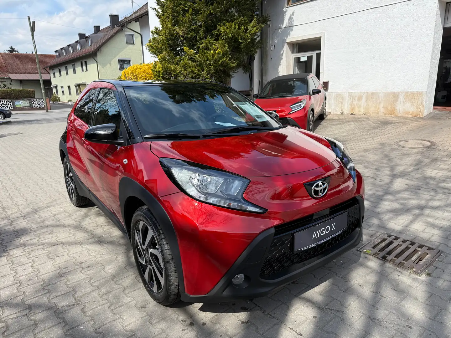 Toyota Aygo X Team D CVT,Klima,CarPlay,Kamera,Alu Rojo - 2
