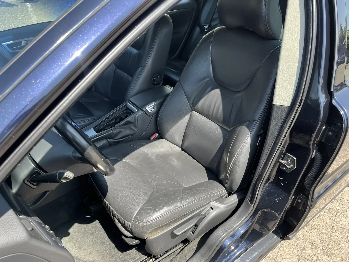 Volvo V70 2.4 Edition II Eerste eigenaar, perfect onderhoude Bleu - 2