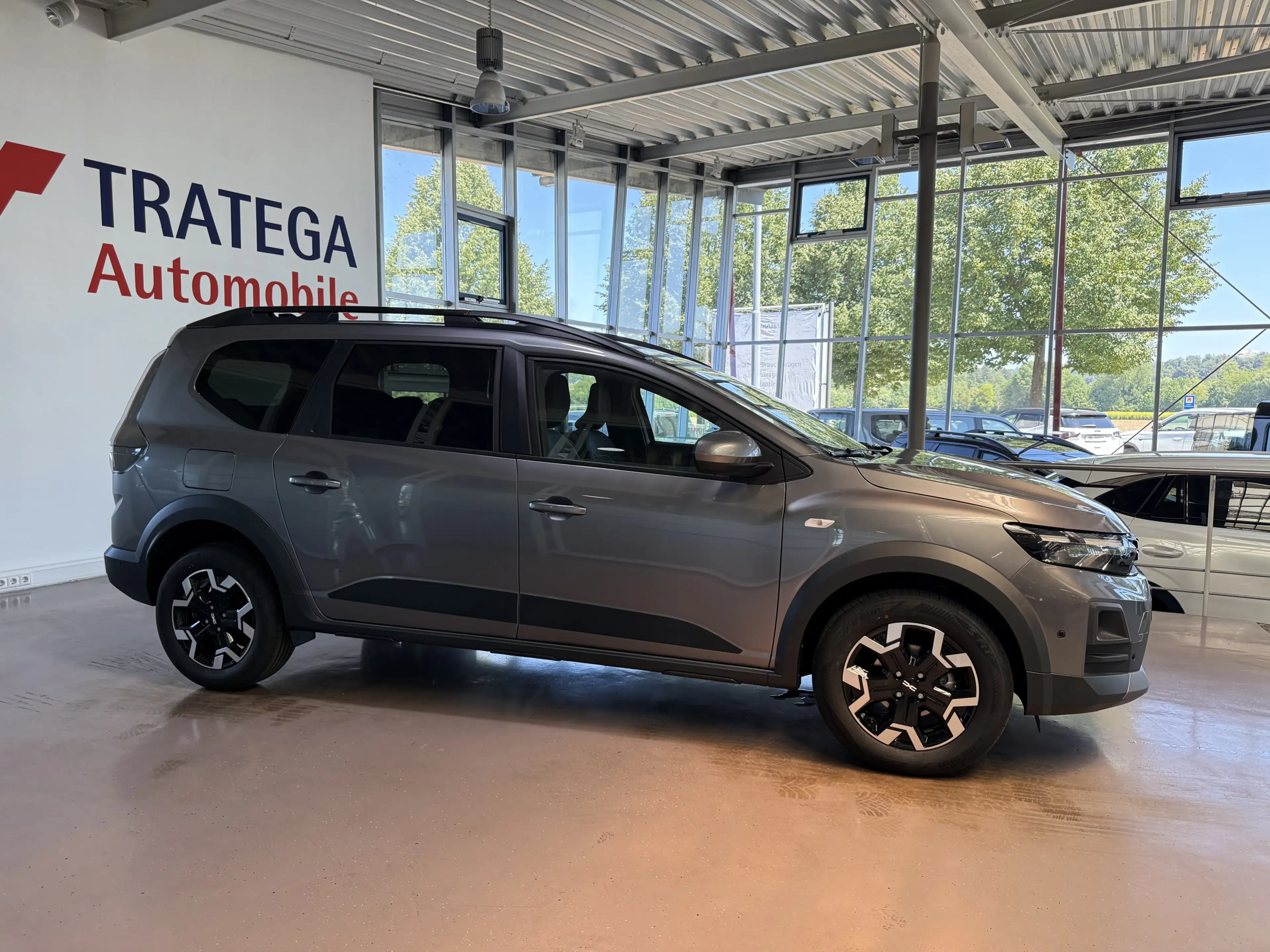Dacia Jogger TCe 110 Journey + Reserverad — photo 8