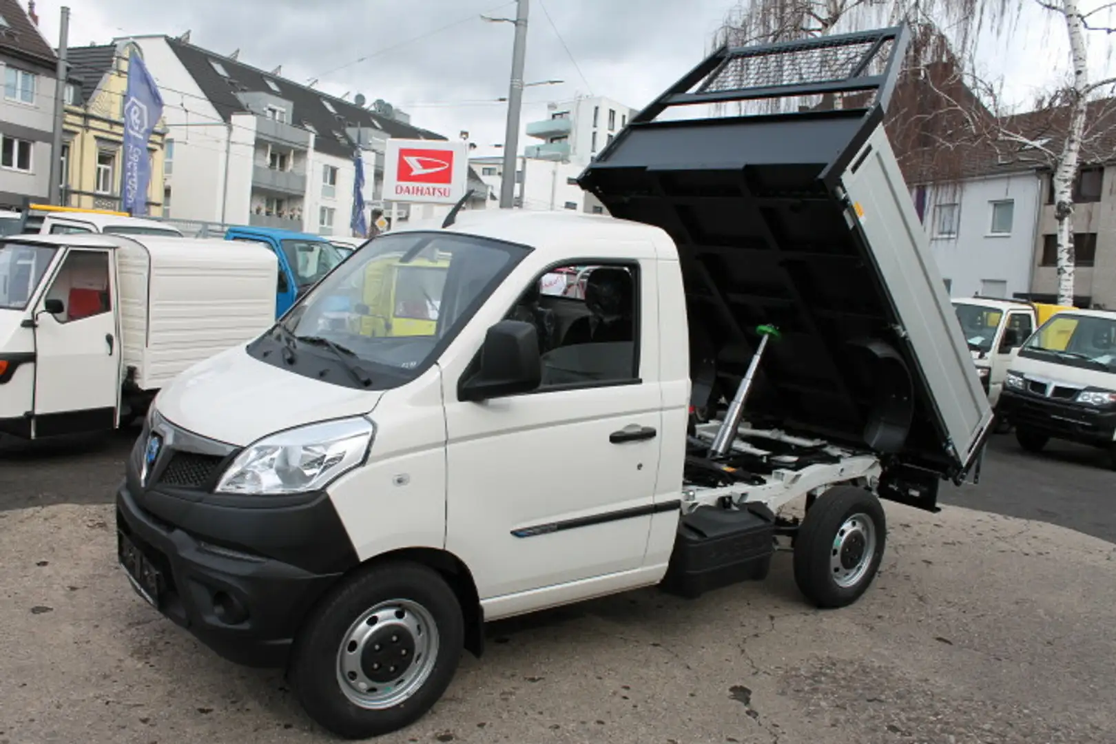 Piaggio Porter NP6 Kipper 220 PRO 2025 !!!! Weiß - 1