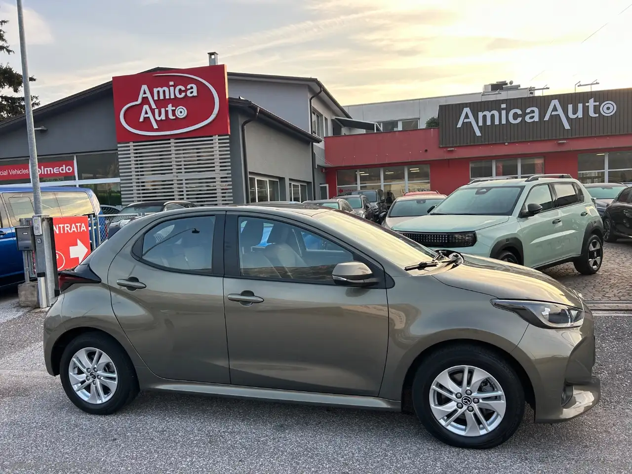 Mazda 2