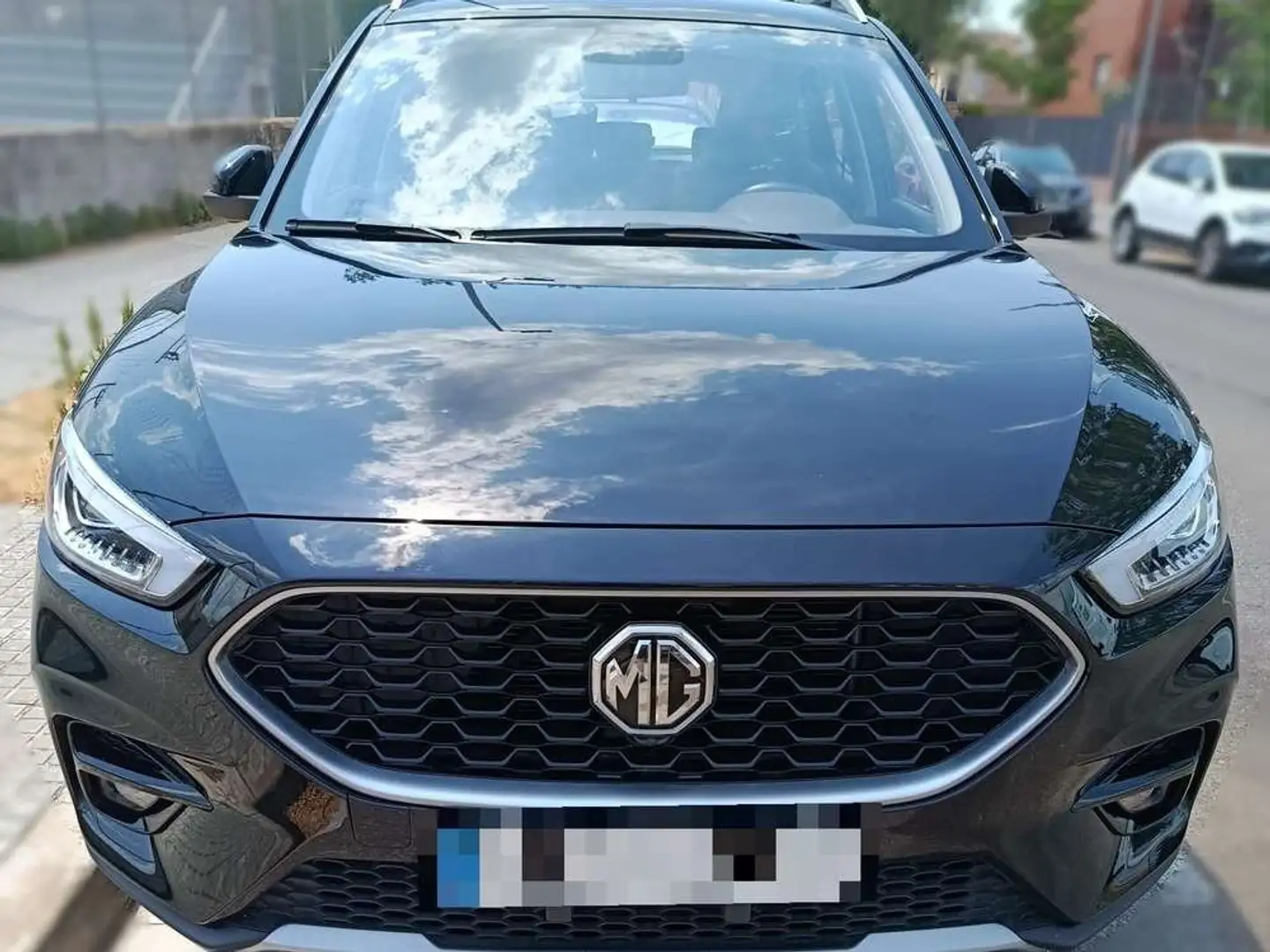 MG ZS 1.0T Luxury Auto Negro - 1