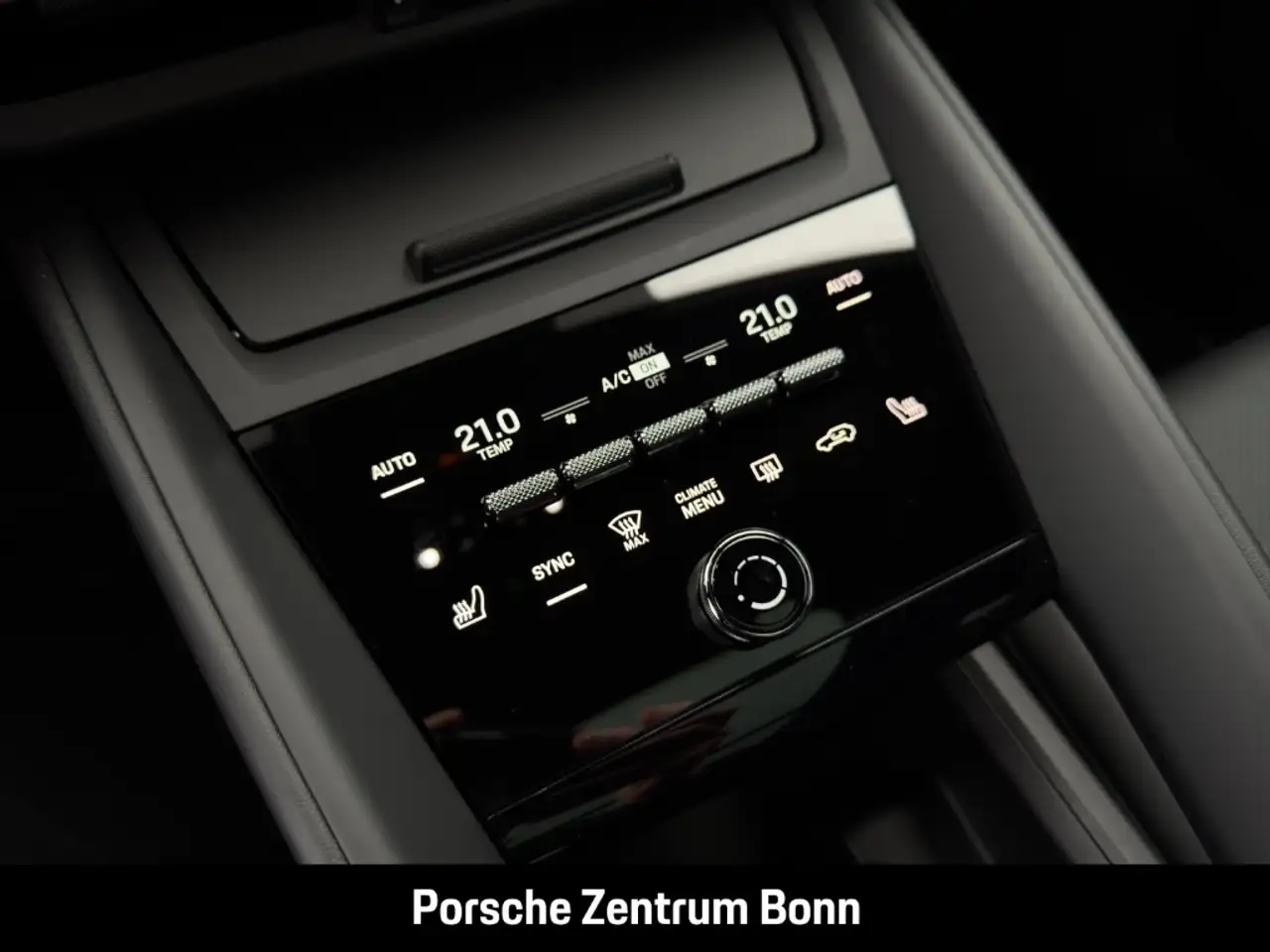Porsche Macan BOSE Luftfederung 22-Zoll Rückfahrkamera 15