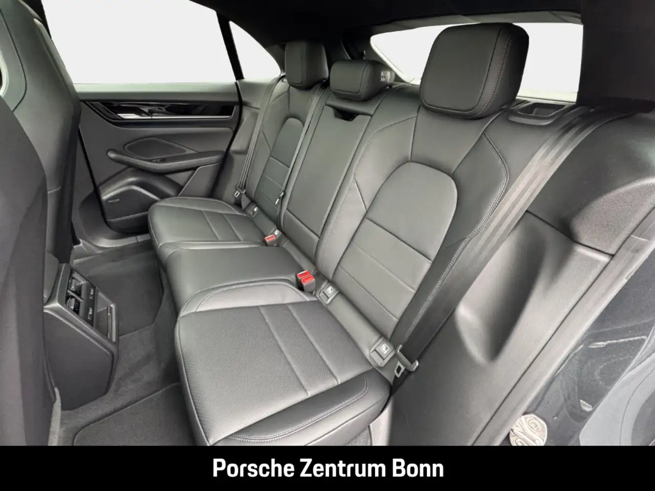 Porsche Macan BOSE Luftfederung 22-Zoll Rückfahrkamera 13