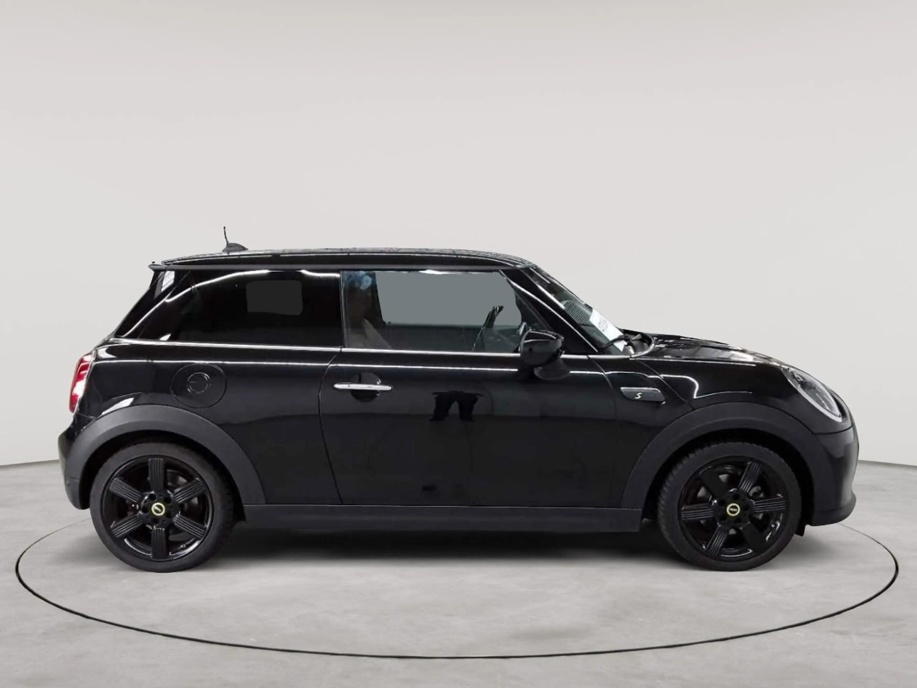 MINI Cooper SE Mini Cooper SE Classic Trim Navi Leder SHZ — photo 3