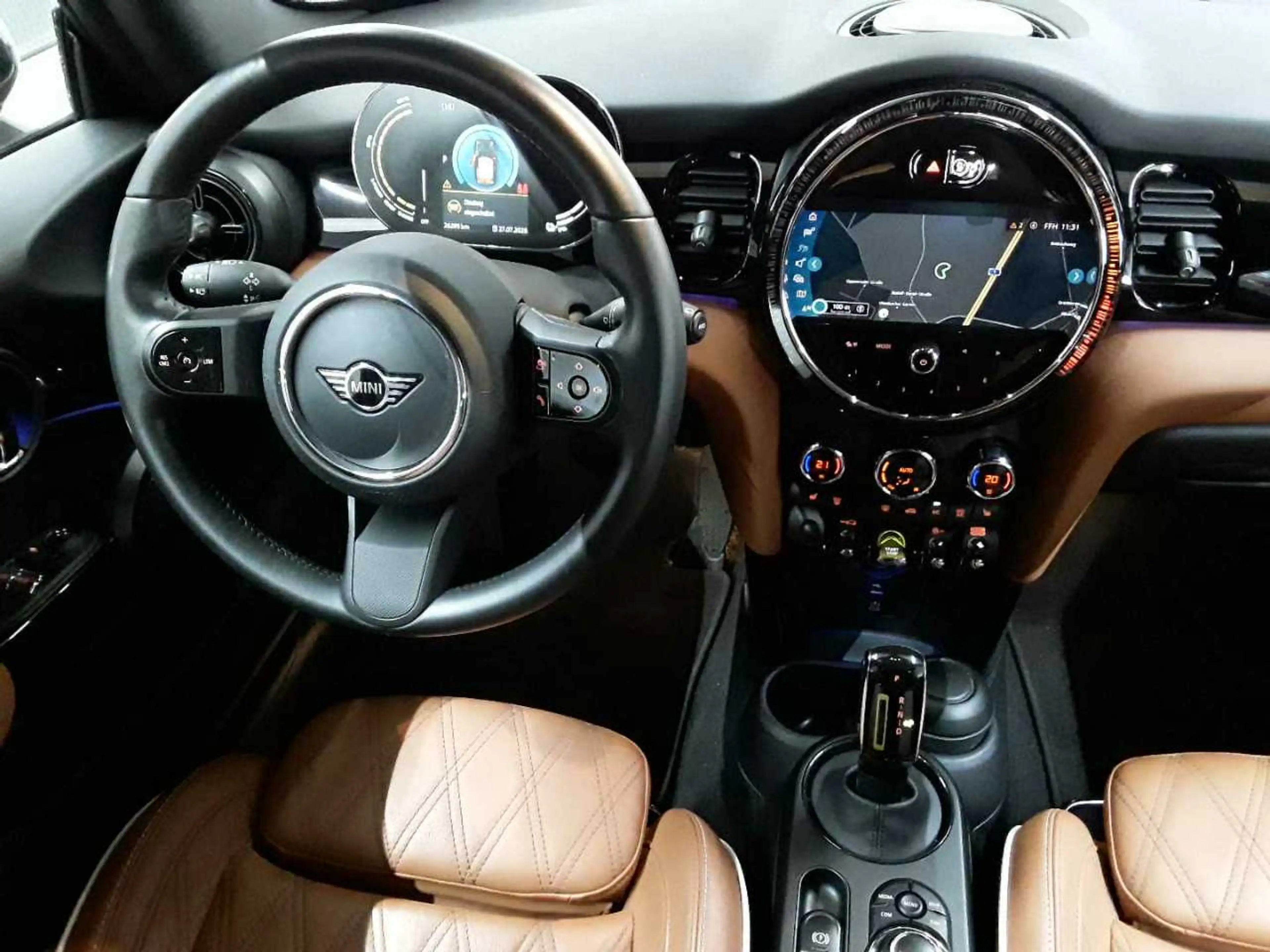 MINI Cooper SE Mini Cooper SE Classic Trim Navi Leder SHZ — photo 10