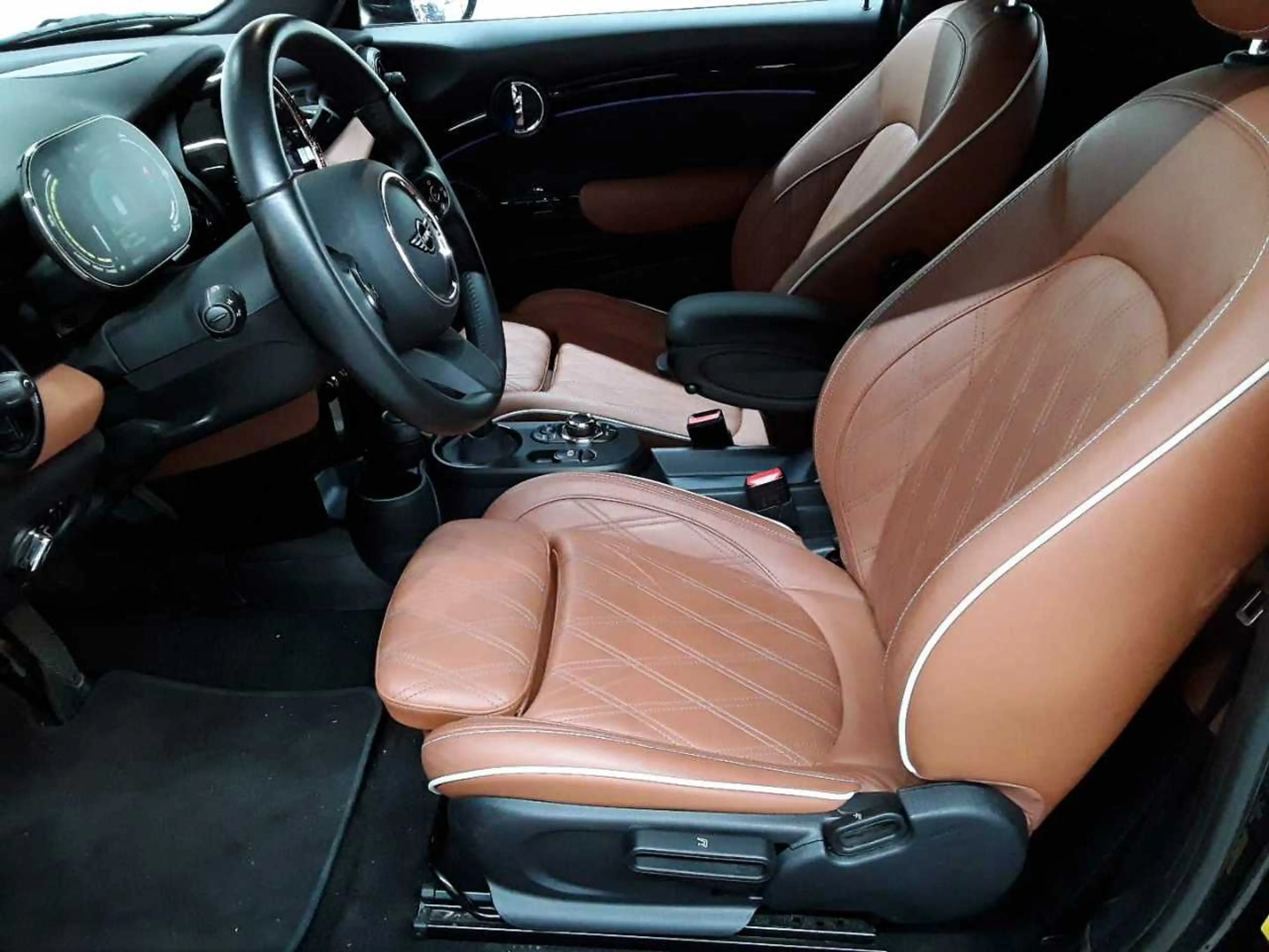 MINI Cooper SE Mini Cooper SE Classic Trim Navi Leder SHZ — photo 7