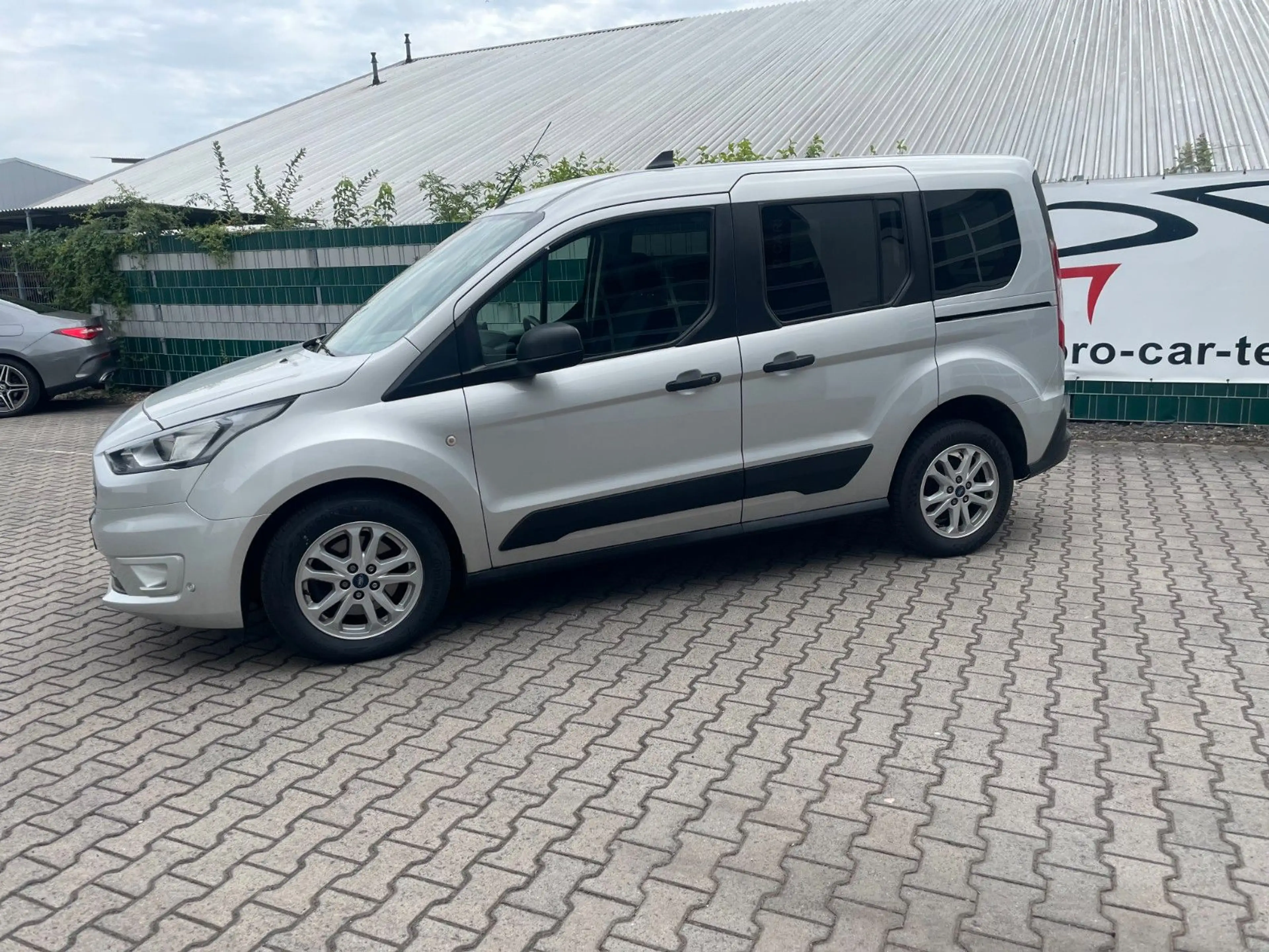 Ford Tourneo Connect |Navi|DAB|Kamera|heizb.Frontsch.| — photo 4
