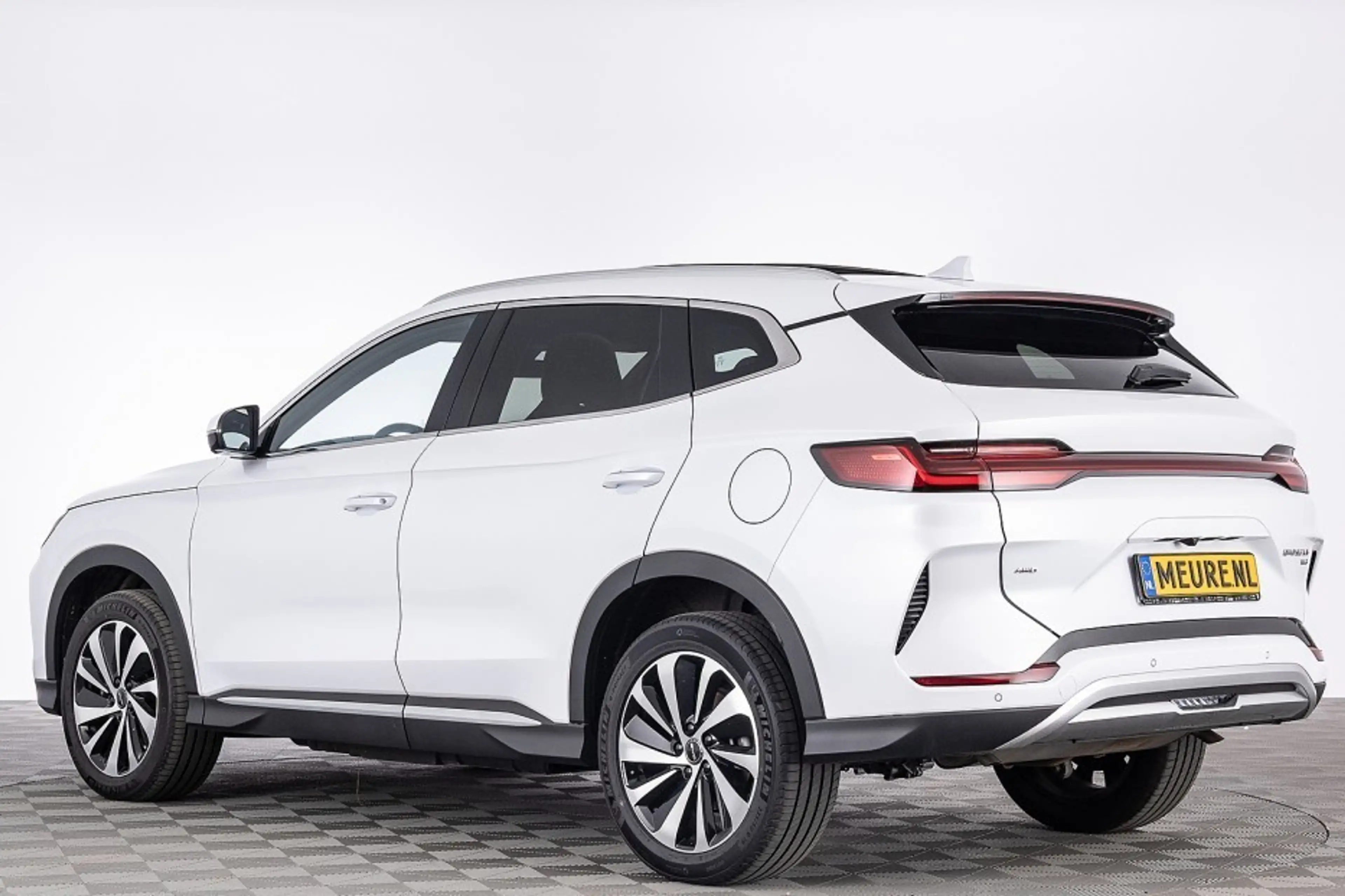 BYD Seal U 1.5 T DM-i AWD Design 324PK | PANORAMADAK | CARPLA — photo 2