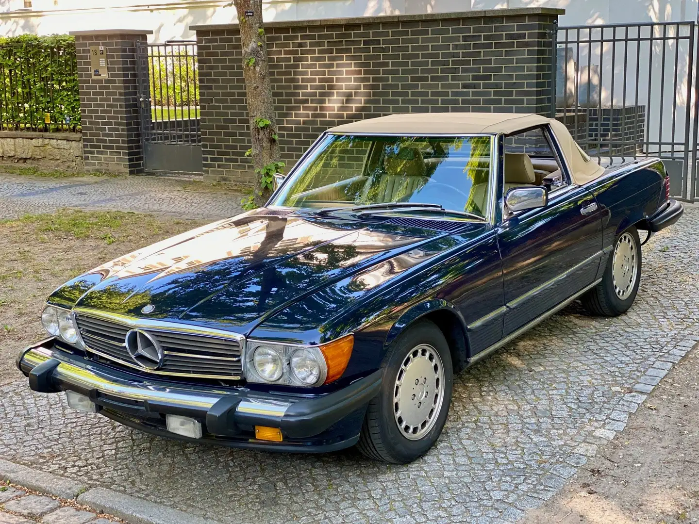 Mercedes-Benz SL 560 TÜV neu, rostfrei, gepflegtes Fahrzeug Blau - 1