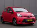 Toyota Aygo 1.0 VVT-i Xpress Navigator airco 3e eigenaar Rood - thumbnail 4