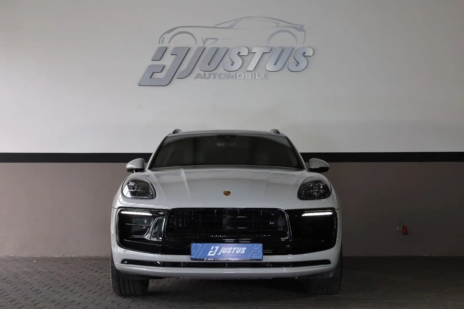 Porsche Macan 2.0 AWD/360*/PANO/APPLE/BOSÉ/SBL/LHZ/R20 Grau - 2