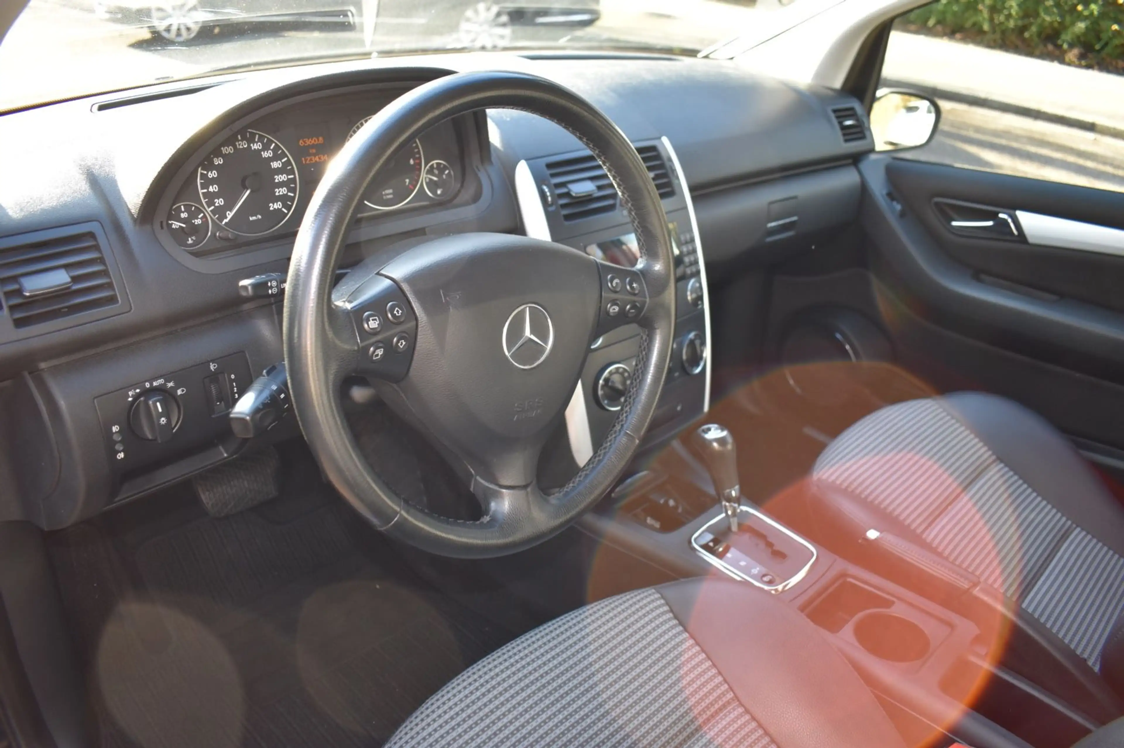 Mercedes-Benz A 150 A, Automatik, Teilleder, Sitzh. — photo 10